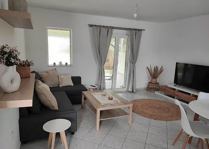 Prázdninový dům Elia Small Paradise